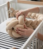 Tresse-de-lit-bebe-beige-matiere
